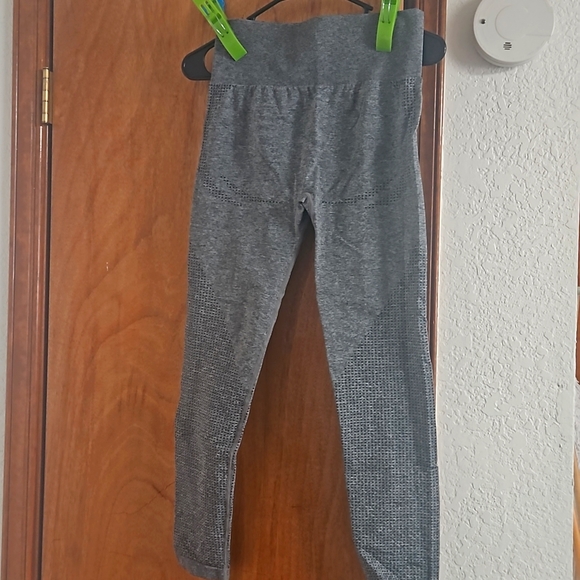 Leggings - Picture 2 of 3